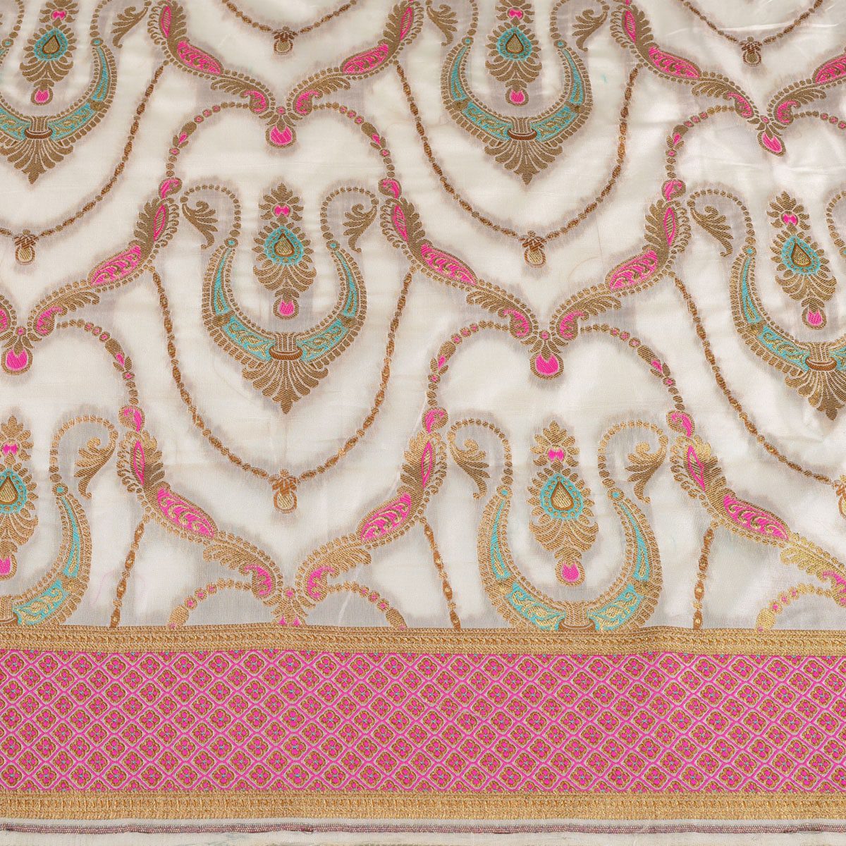 Damask Pattern - KK2370